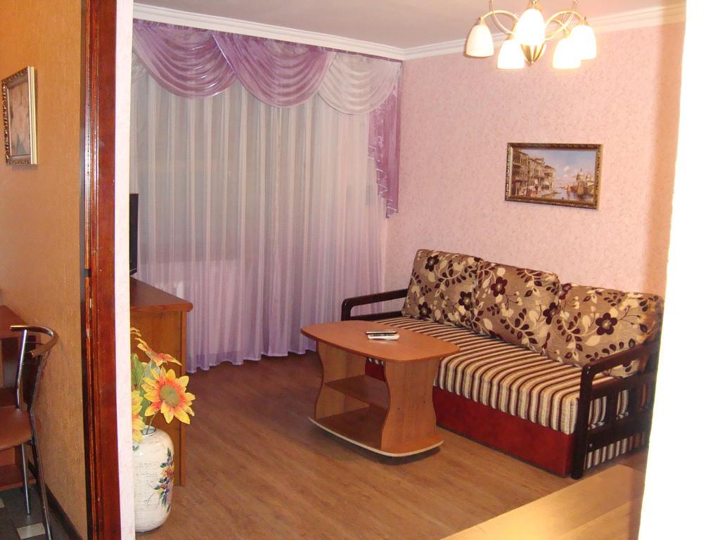 Studio on Stalevarov near Meduniversity Zaporizhia Esterno foto